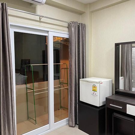 Hug Me Guesthouse Pattaya Exterior foto