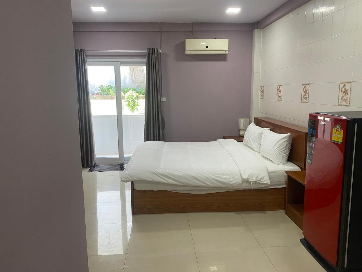 Hug Me Guesthouse Pattaya Exterior foto